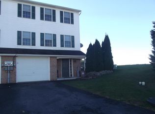 54 Tupelo St, Lititz, PA 17543