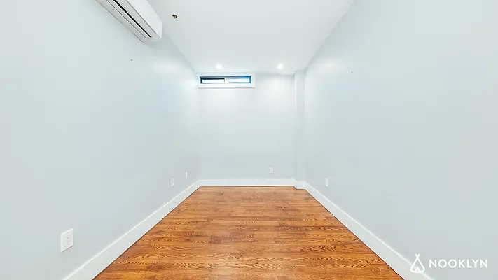 Rented by Nooklyn NYC LLC | media 10