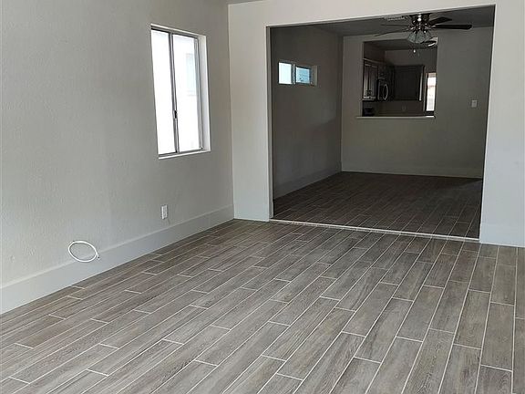 2nd image of 927 W 2nd St
