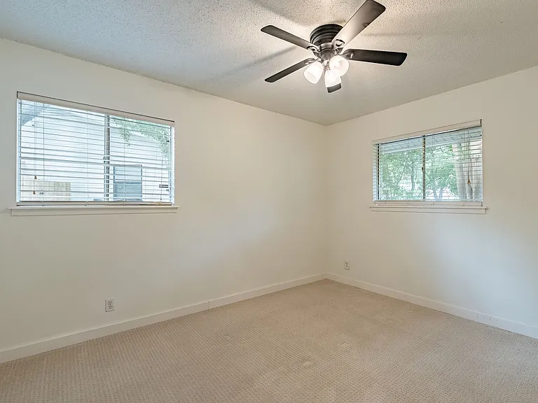 6505 Pevensey Dr — Photo 14