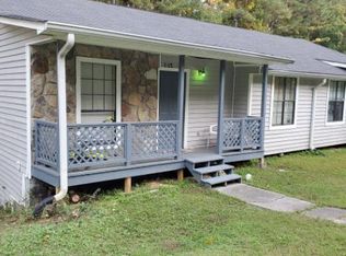 2103 Valley Oaks Dr SE, Smyrna, GA 30080