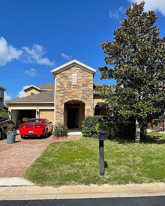 1st image of 1311 Oakcrest Ct