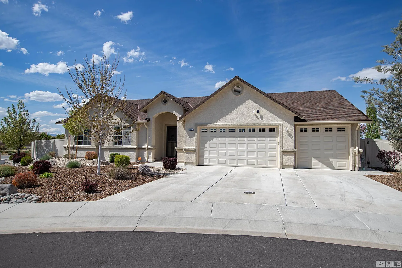 2255 Makenna Dr photo 1