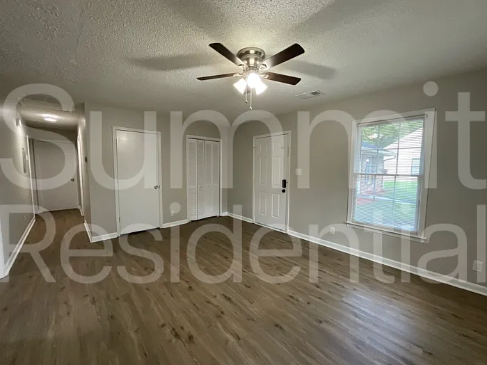 2 bed, 2.0 bath, 1113 sqft, $1,595 — Photo 3