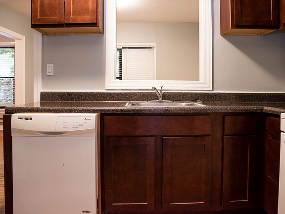 4th image of 724-32 W Roscoe St #32-1S