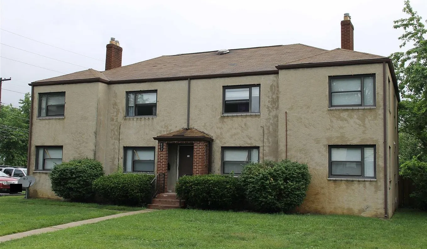 2 bed, 850 sqft, $900 — Photo 1