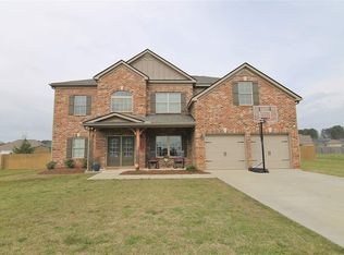 335 Cambrian Dr, Kathleen, GA 31047