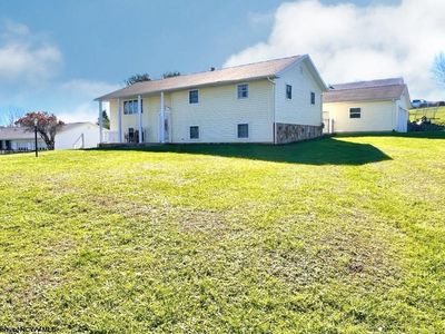 135 Haroldland Dr, Grafton, WV, 26354