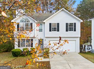 2951 Two Lake Cir, College Park, GA 30349