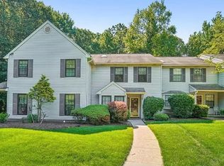 2802 Cricket Cir #2802, Edison, NJ 08820