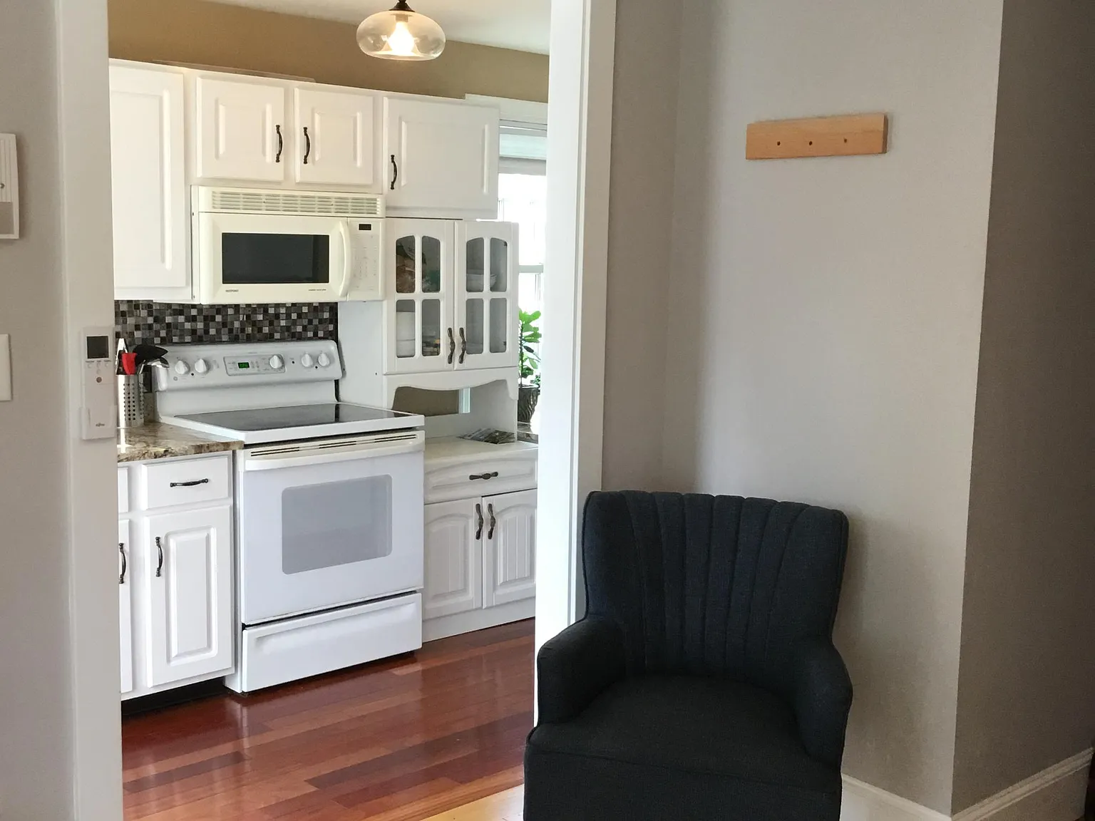 1 bed, 757 sqft, $1,800 — Photo 4