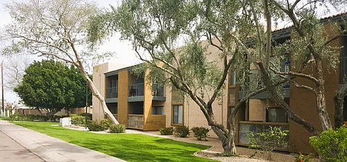Brenda Arms Apartments Photo 1