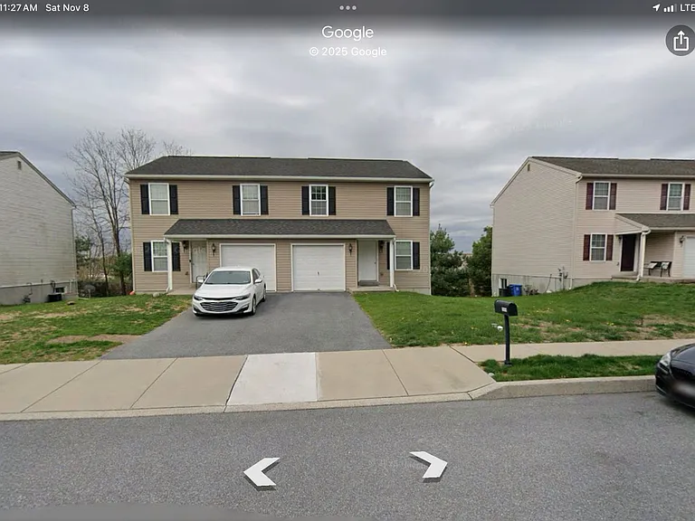1012 Alexander Dr — Photo 1