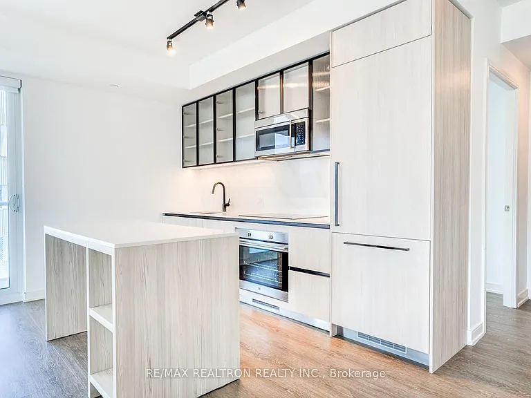425 Front St E #1213 — Photo 11