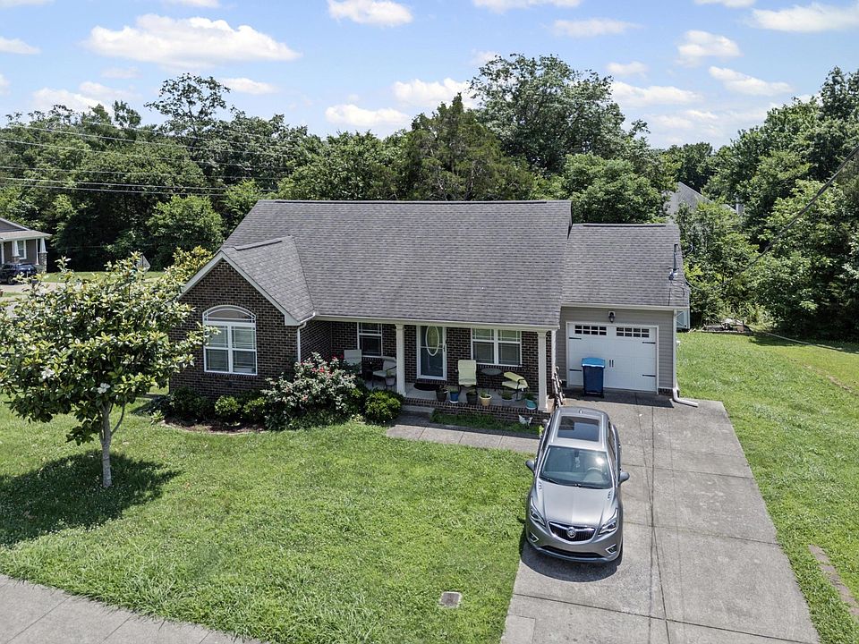 1st image of 708 Rock Glen Trce