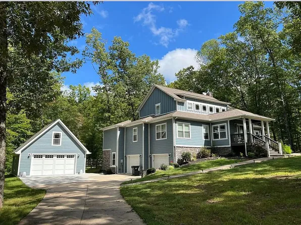 346 Red Oak Dr, Oneida, TN 37841