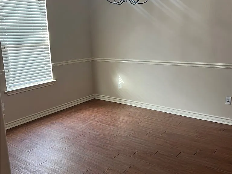 6133 Maximus Dr — Photo 7