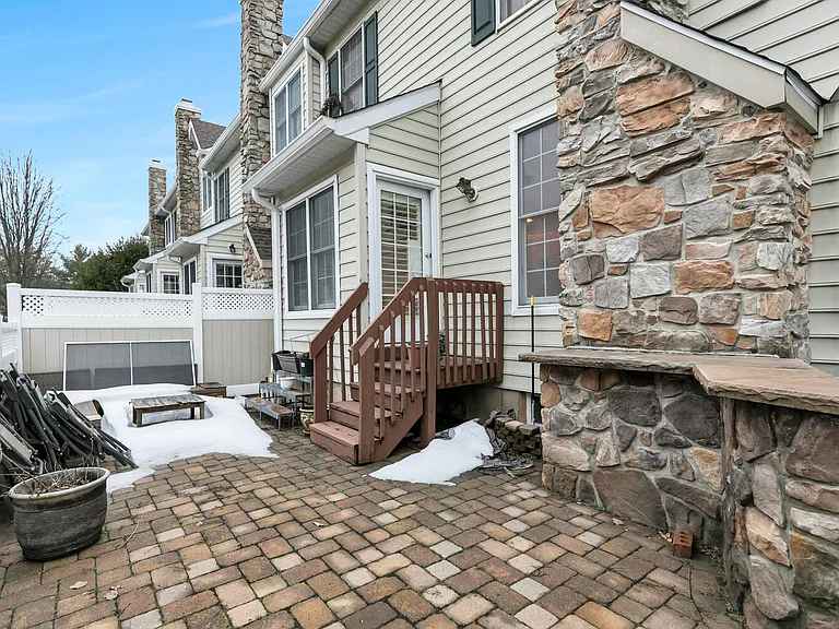 7 Patriot Hill Dr — Photo 43