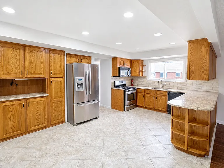 39327 Timberlane Dr — Photo 7
