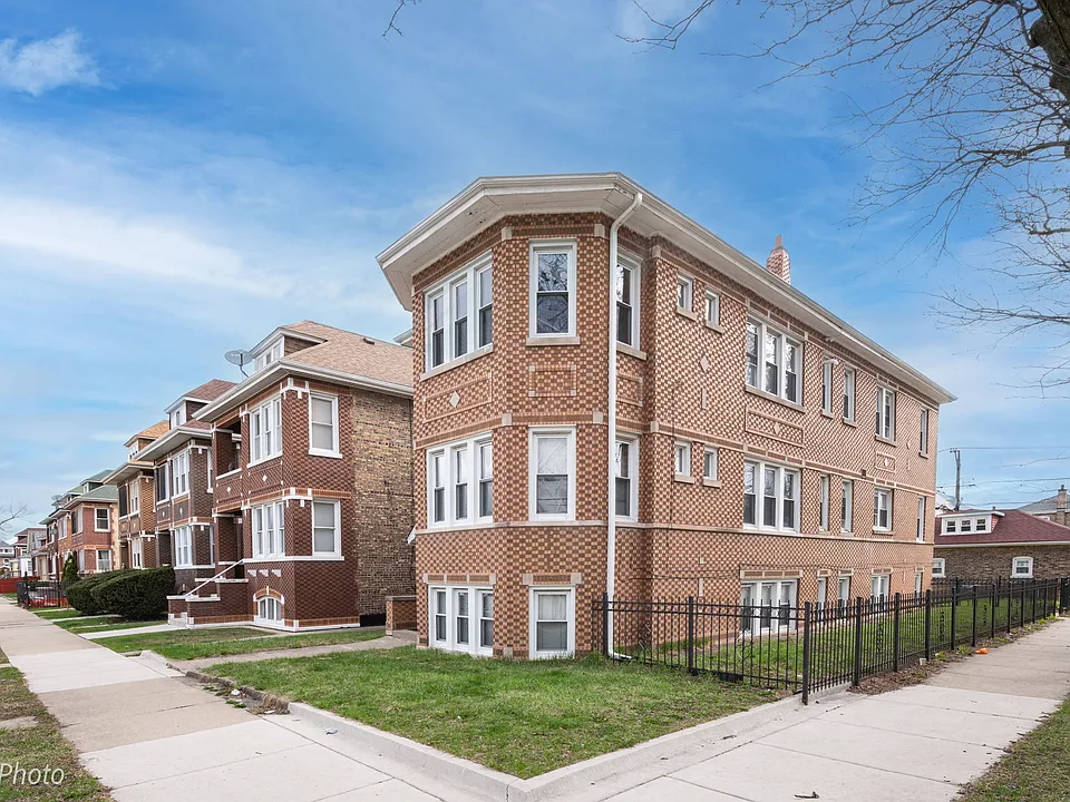4759 S Springfield Ave #2