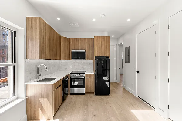 Kitchen, photo 2