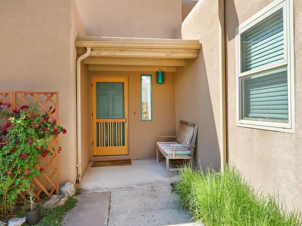 1318 Cibola Cir, Santa Fe, NM 87501