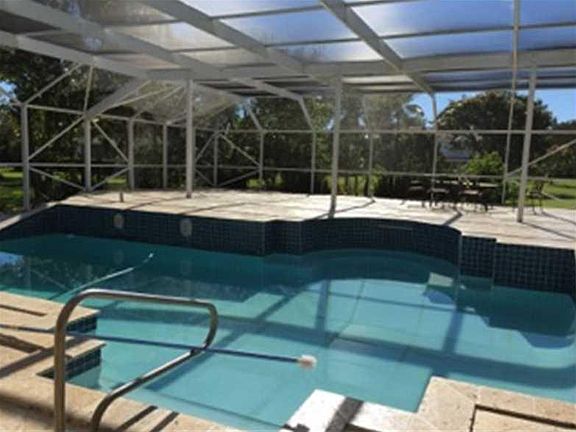4th image of 7011 Ventura Ct