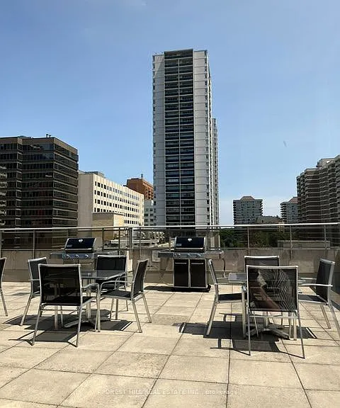 1430 Yonge St #203 — Photo 22