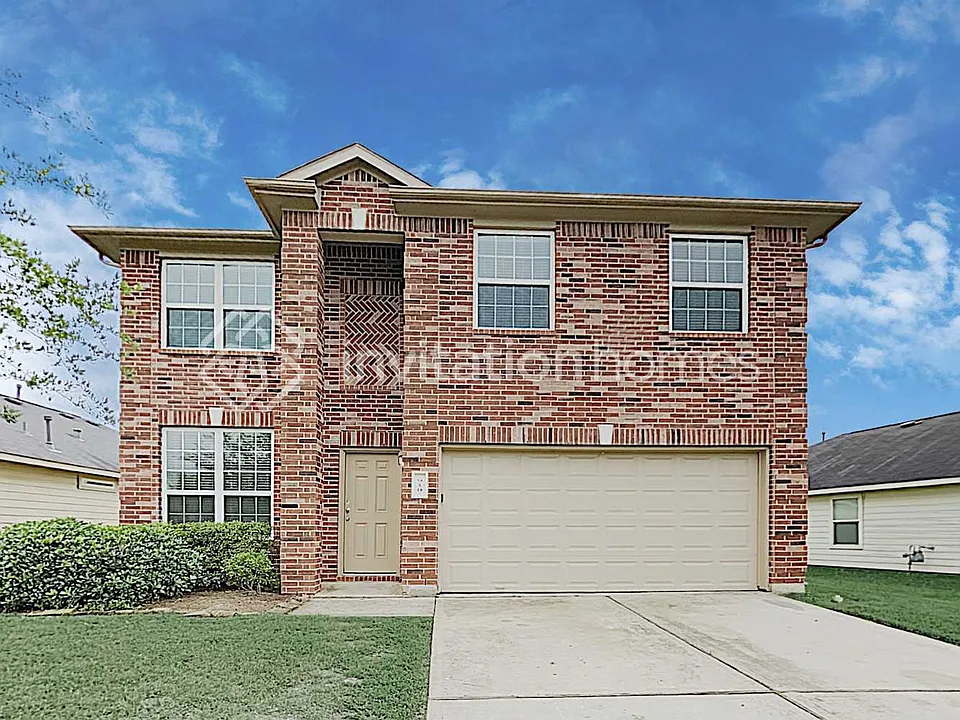 910 Doubletree Glen Dr