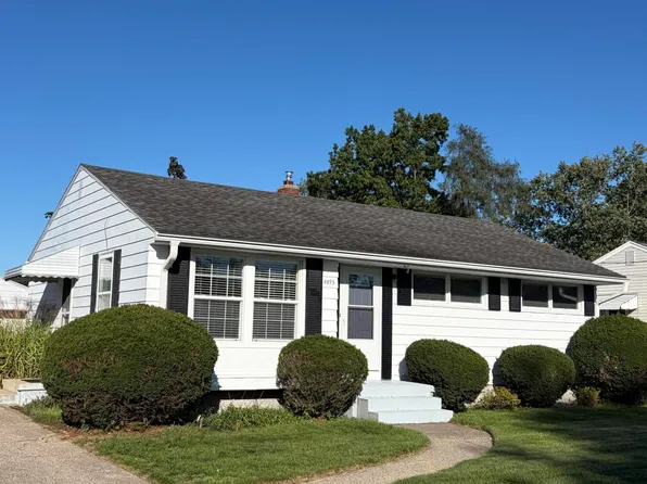 4895 Marshall Ave SE, Kentwood, MI 49508