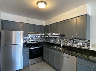 1653 Oakwood Ave APT 2D, Des Plaines, IL 60016