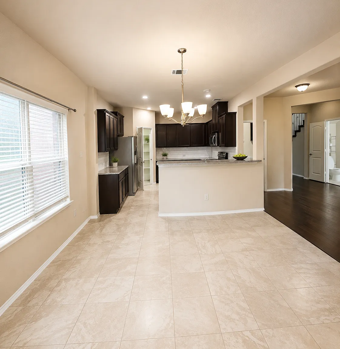 3 bed, 2.5 bath, 2223 sqft, $2,545 — Photo 4