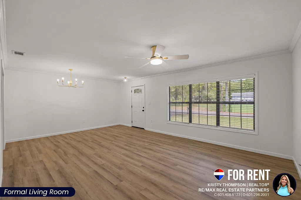 Newly Renovated 3 Bed | 2 Bath Home For Rent in Avenues! — Photo 3