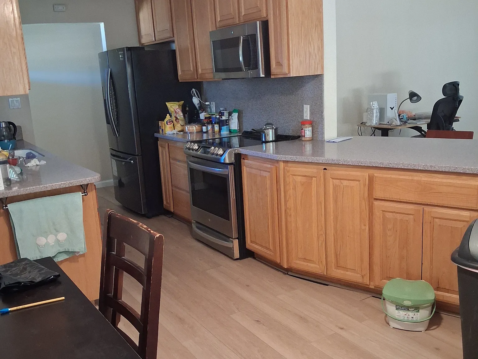 5 bed, 1590 sqft, $1,300 — Photo 3