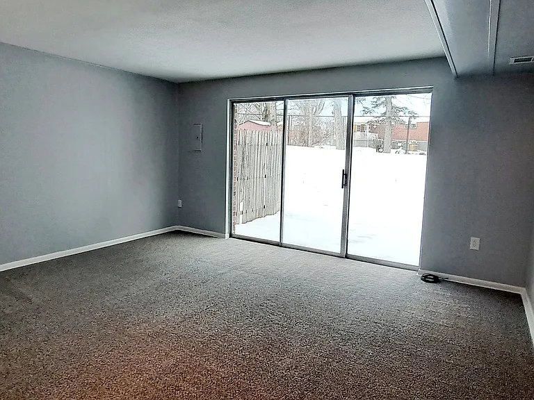 106 Elmur Dr #109 — Photo 11