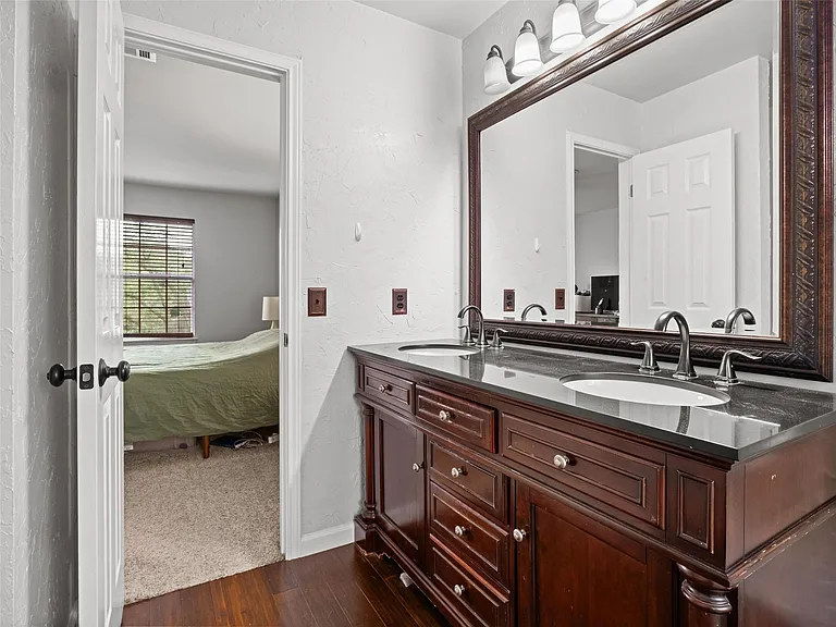 6630 Hillside Terrace Dr — Photo 15