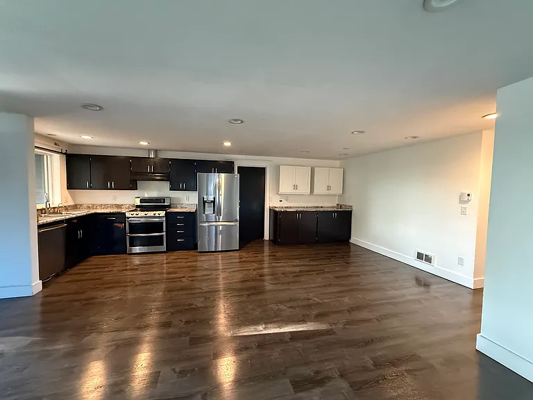 20925 Elberta Rd — Photo 2