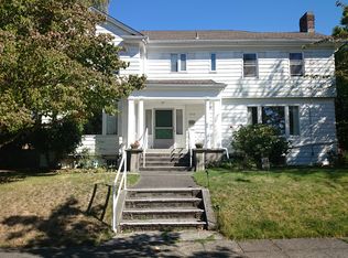 1104 21st Ave E, Seattle, WA 98112