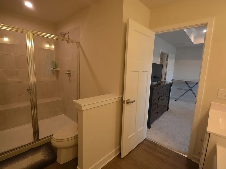 323 E Cochran St — Photo 16