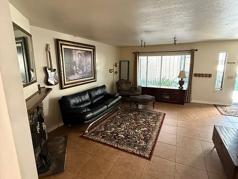 340 N Capitola Ct #2 — Photo 3