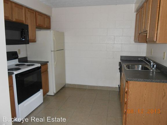 2nd image of 190 W Norwich Ave