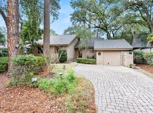 28 Oak Ct, Hilton Head Island, SC 29928