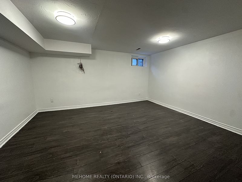 Toronto Townhouse for rent - 2 Bedrooms — photo 9