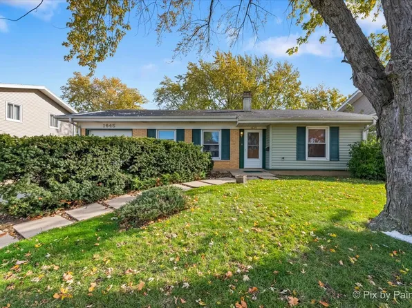 1645 Chippendale Rd, Hoffman Estates, IL 60169