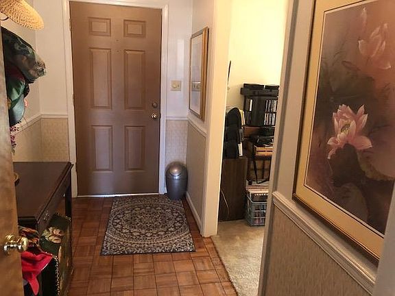 3rd image of 2738 Sylvan Pl