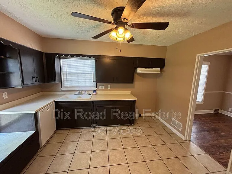 502 N Dick Ave — Photo 14