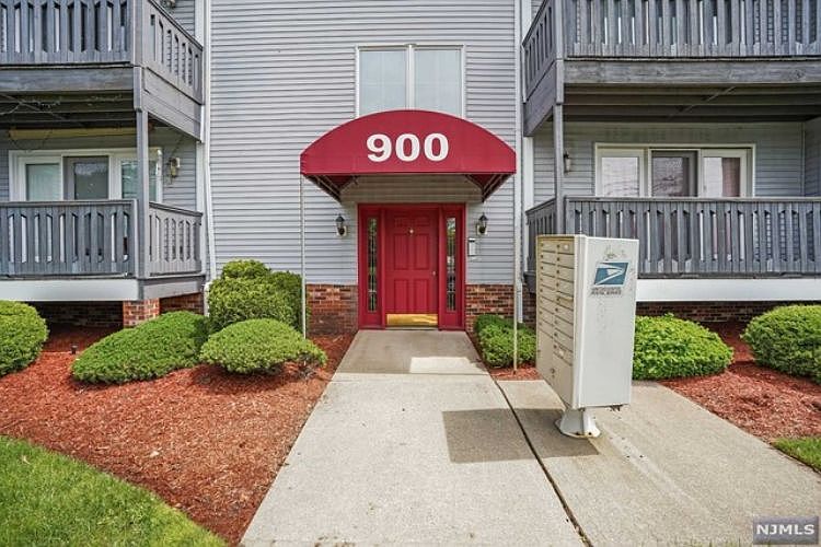 1st image of 900 Van Houten Ave APT C1