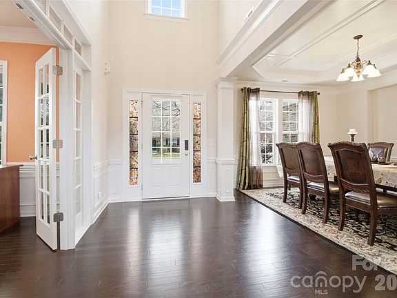 4th image of 10102 Paxton Run Rd