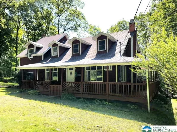 143 Cathleen Dr, East Stroudsburg, PA 18302