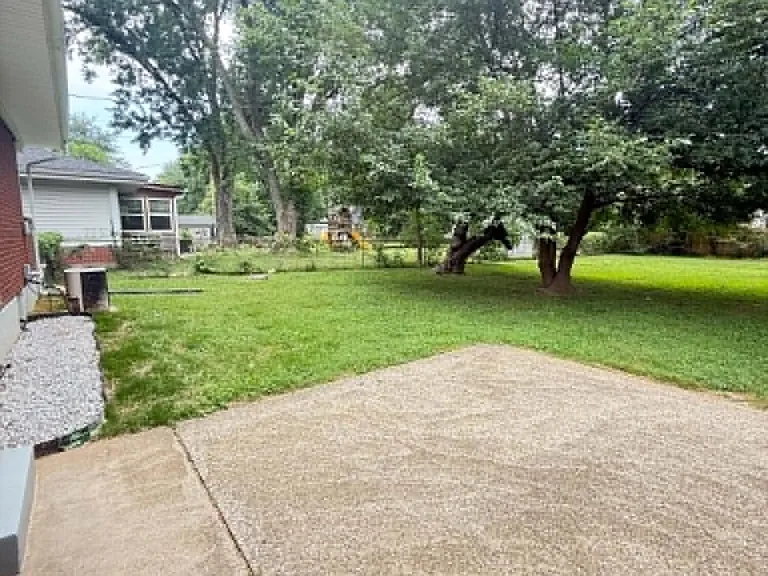 2910 Westfield Rd — Photo 17